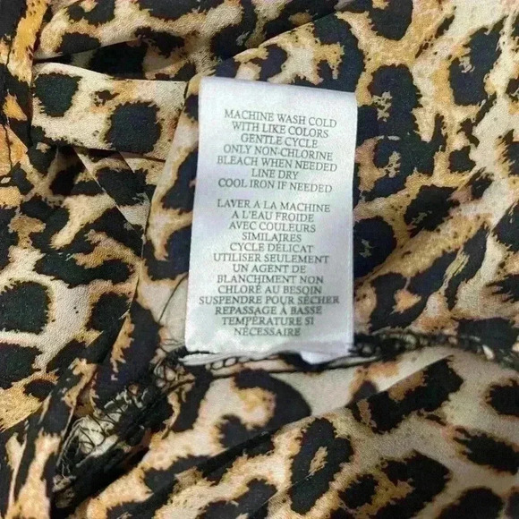 Como Blu cheetah leopard ruffle sleeve blouse short sleeve size large - Picture 5 of 7